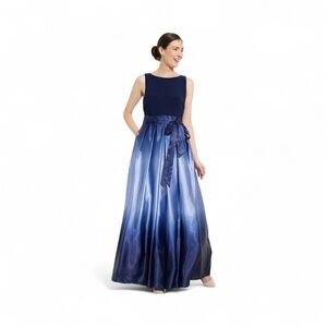 NWT SLNY Elegant Ombré Satin Gown With Pockets Size 4P